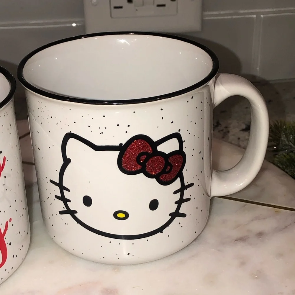 ✨NWT✨ Hello Kitty Sanrio Set of 2 Large Speckle Glitter Mugs - Picture 3 of 10